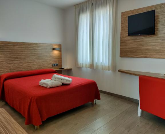 Suite Àtic amb terrassa privada davant del mar